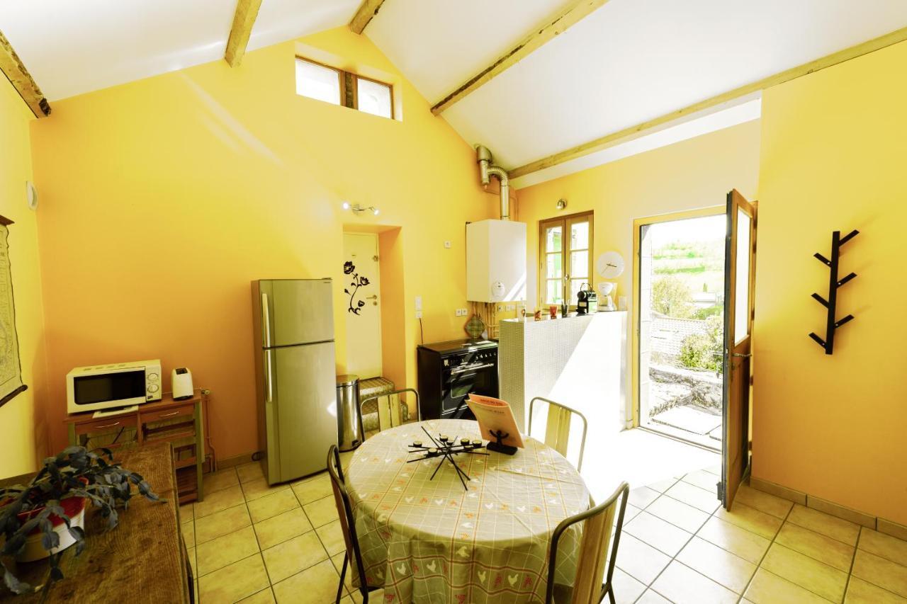 Grand Gite Du Bistrot D'Ici Saint-Saturnin (Puy-de-Dome) Exterior photo