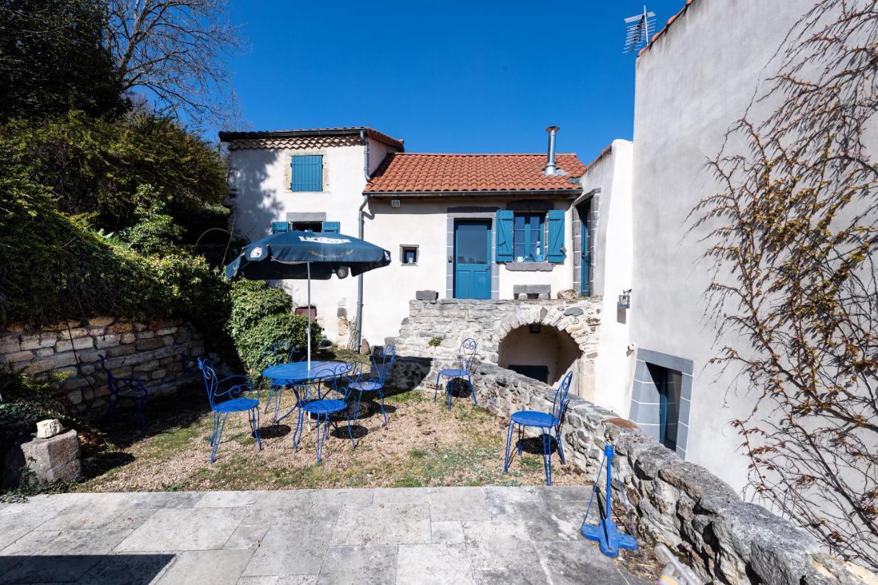 Grand Gite Du Bistrot D'Ici Saint-Saturnin (Puy-de-Dome) Exterior photo