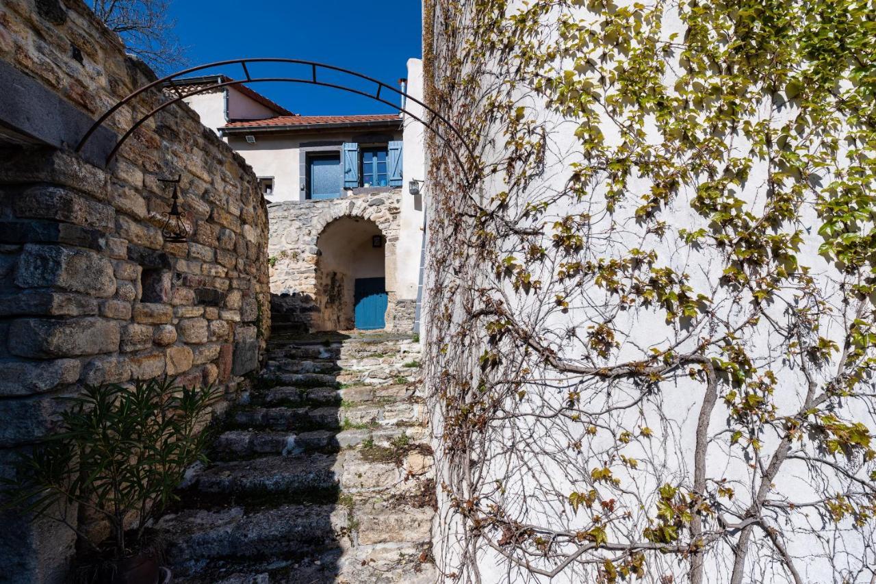 Grand Gite Du Bistrot D'Ici Saint-Saturnin (Puy-de-Dome) Exterior photo